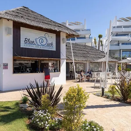 3 Bedroom Ground Floor @ Hills! Apartamento