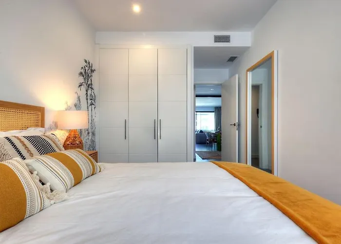 3 Bedroom Ground Floor @ Hills! Apartamento