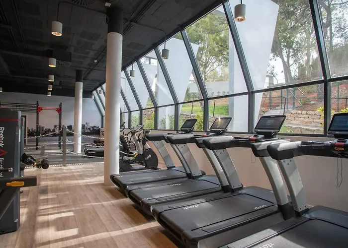 3 Bedroom Ground Floor @ Hills! Apartamento