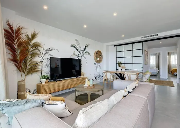 3 Bedroom Ground Floor @ Hills! * Estepona