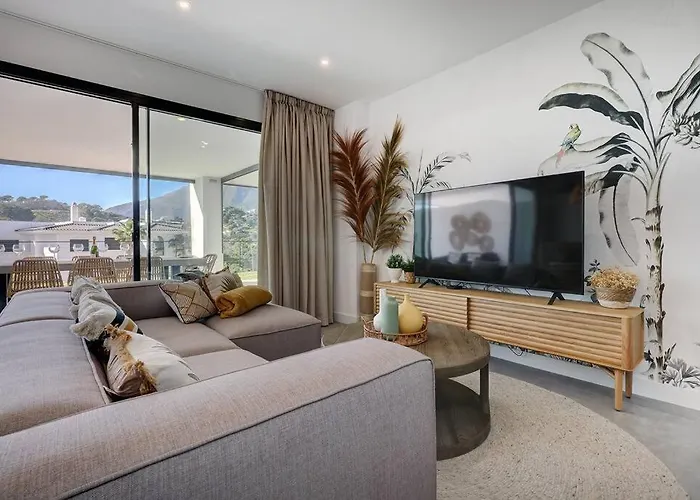 Apartamento 3 Bedroom Ground Floor @ Hills! *