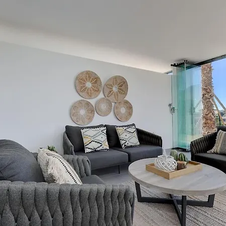 3 Bedroom Ground Floor @ Hills! * Estepona