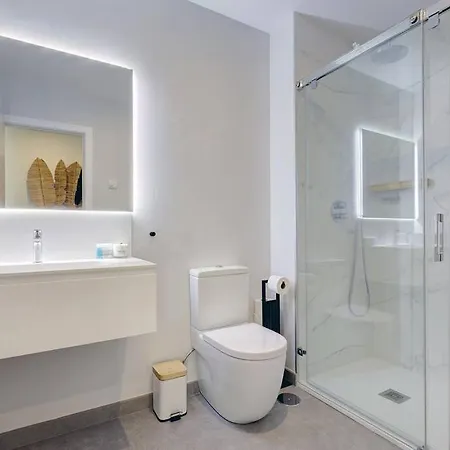 3 Bedroom Ground Floor @ Hills! *