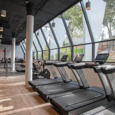 3 Bedroom Ground Floor @ Hills! Апартаменти