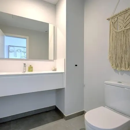 3 Bedroom Ground Floor @ Hills! Естепона