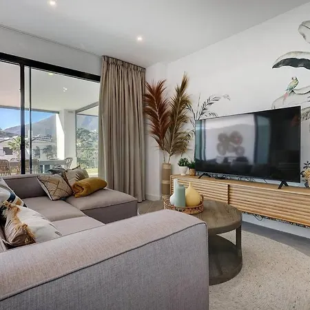 Apartman 3 Bedroom Ground Floor @ Hills! *