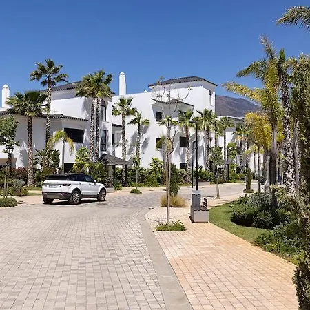 3 Bedroom Ground Floor @ Hills! * Estepona