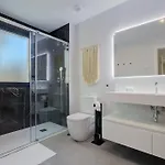 3 Bedroom Ground Floor @ Hills! * Estepona