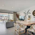 3 Bedroom Ground Floor @ Hills! * Estepona