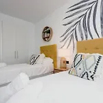 3 Bedroom Ground Floor @ Hills! * Estepona