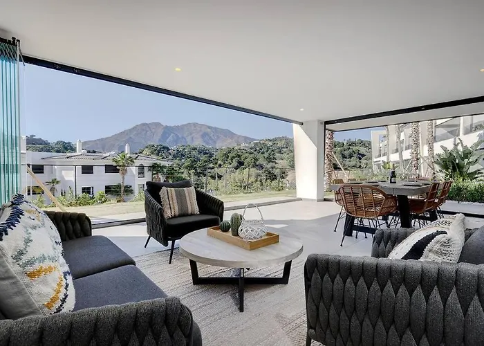 3 Bedroom Ground Floor @ Hills! * Estepona