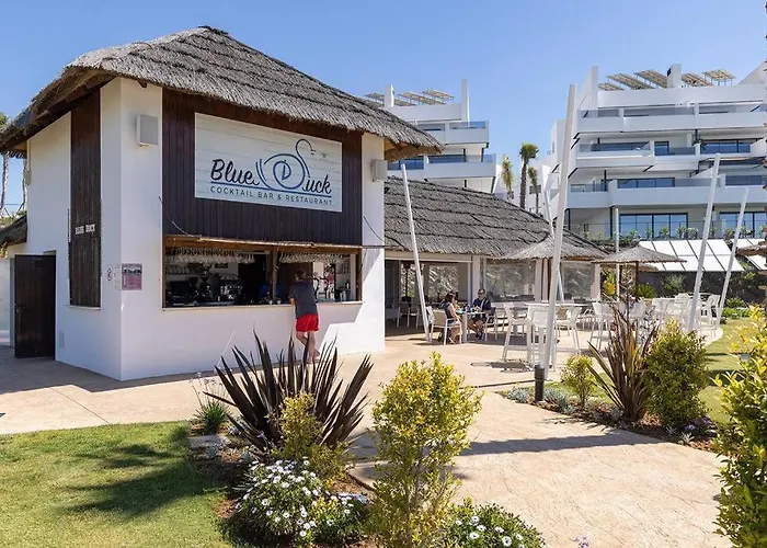 3 Bedroom Ground Floor @ Hills! Apartment